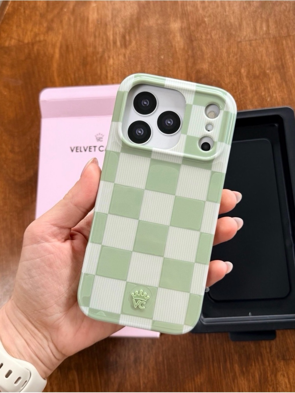 iPhone 17 Pro case - Velvet Caviar